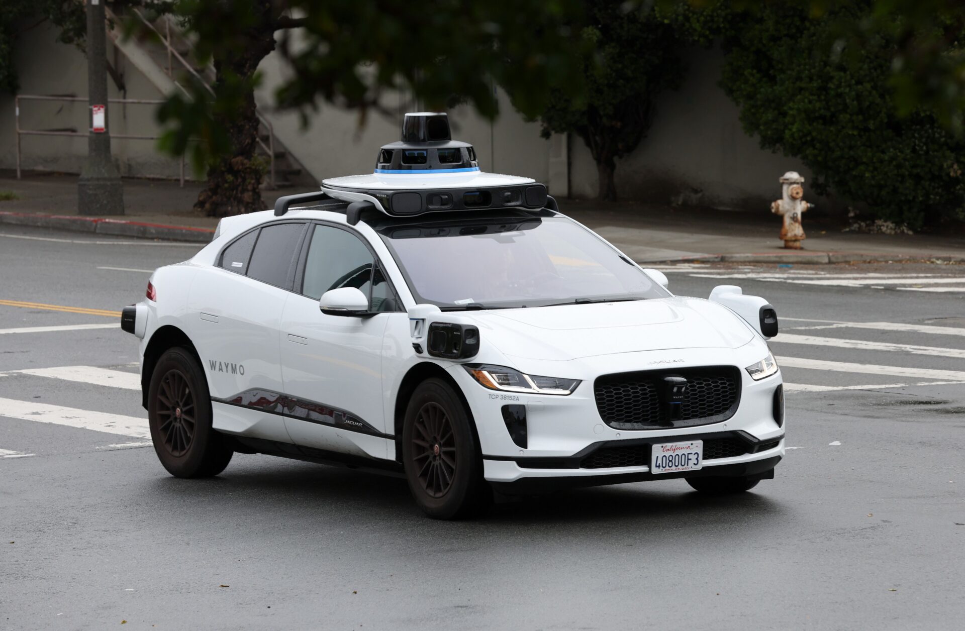 waymo-aftonomo-taxi-robotaxi-jaguar-ipace-i-pace-1