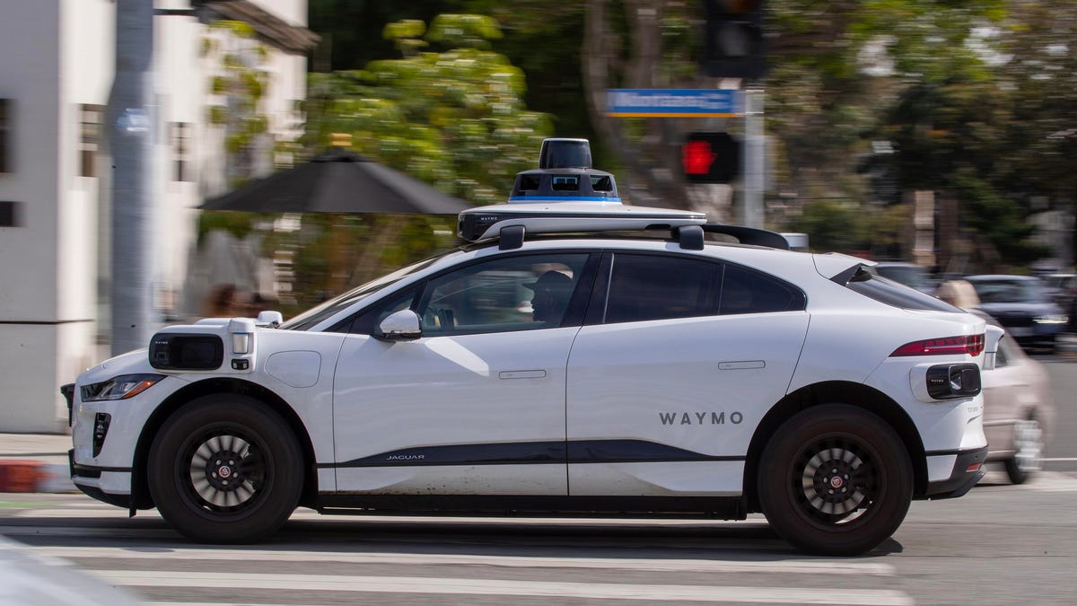 waymo-aftonomo-taxi-robotaxi-jaguar-ipace-i-pace-2