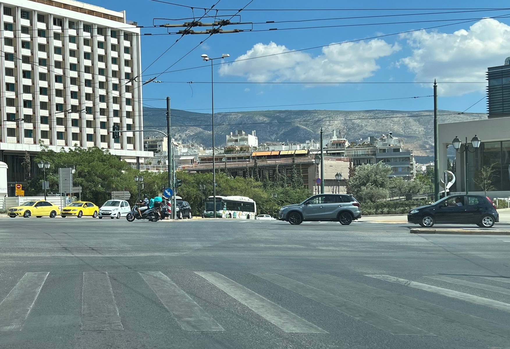 https://ellada.press/wp-content/uploads/2026/04/Τέλος-ο-Δακτύλιος-στο-κέντρο-της-Αθήνας-Πότε-σταματά.jpg