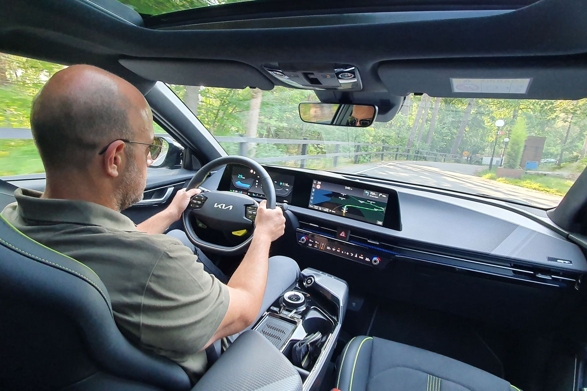 https://ellada.press/wp-content/uploads/2026/05/Στην-Ελλάδα-το-Kia-EV6-GT-των-585-PS.jpg