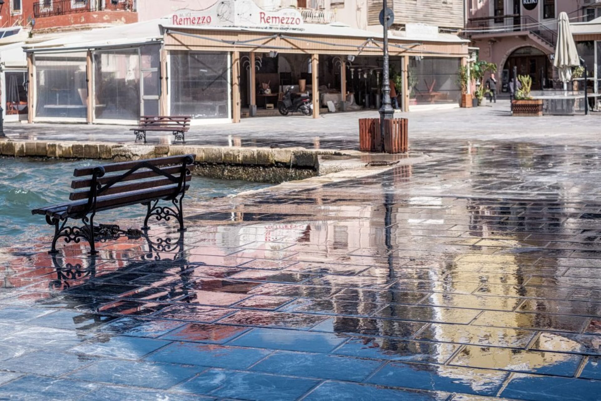 Κακοκαιρία: Βροχές, χαλάζι και Red Code – Οι επικίνδυνες ώρες της Παρασκευής