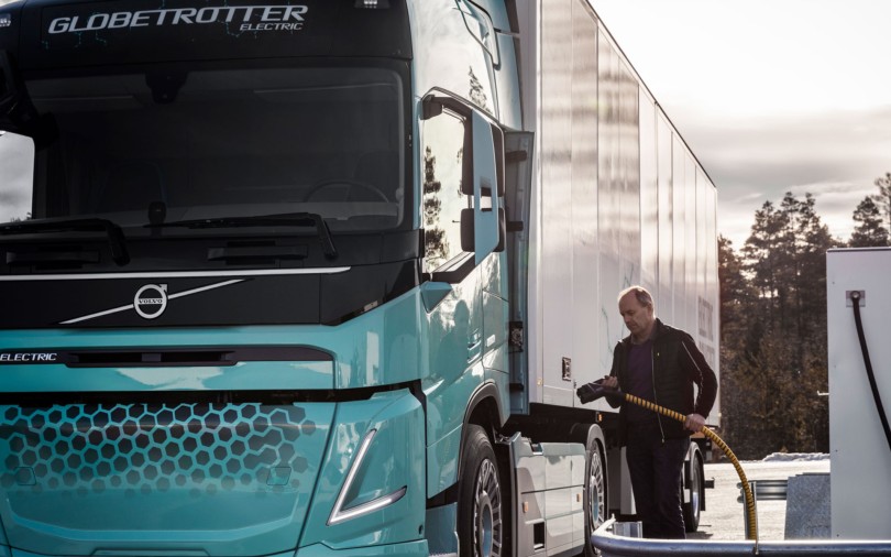 Volvo-ilektriko-fortigo-ntalika-fortisi-fortistis