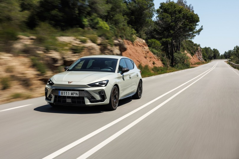 CUPRA LEON-1