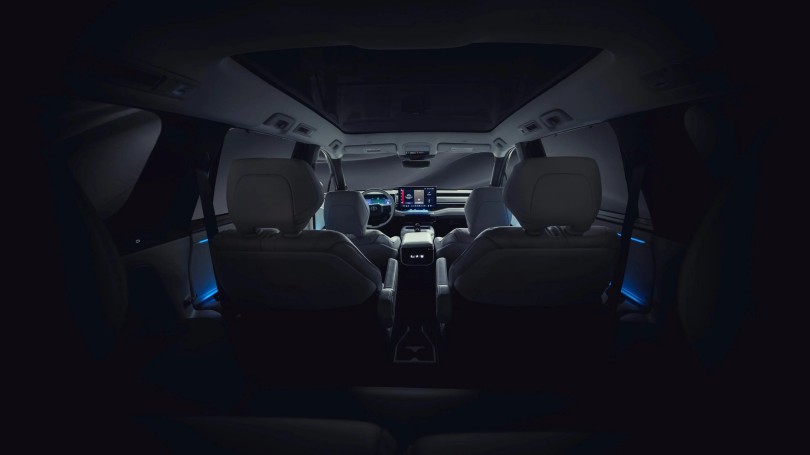 toyota-megalo-suv-teaser-kampina-esoteriko-1