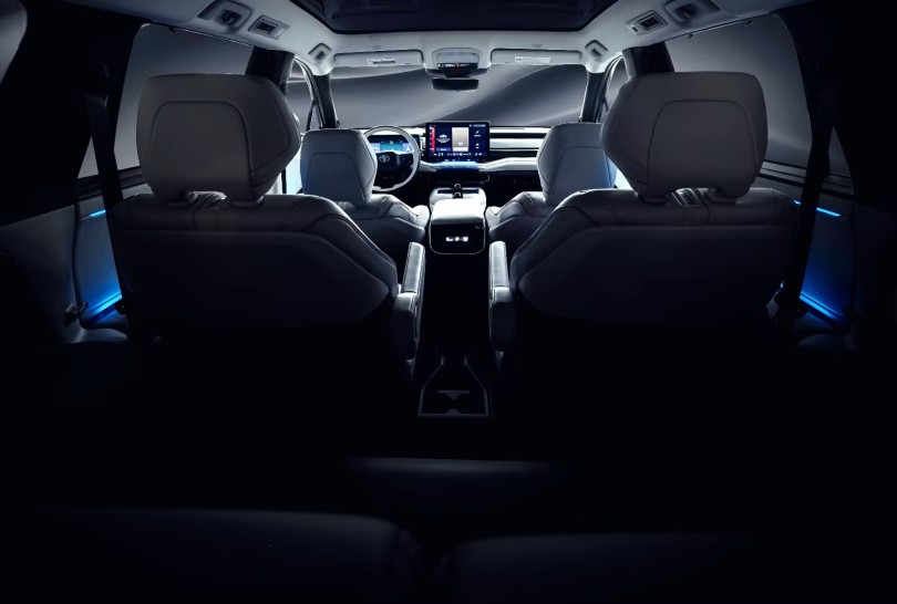 toyota-megalo-suv-teaser-kampina-esoteriko-2