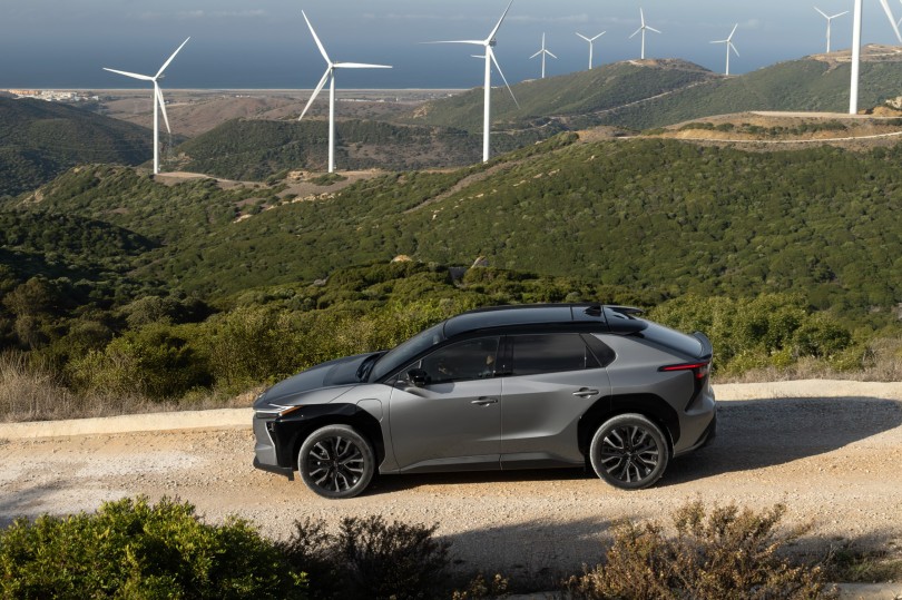 https://ellada.press/wp-content/uploads/2026/08/1786380541_938_Οδηγούμε-το-νέο-Toyota-bZ4X-–-Πότε-έρχεται-Ελλάδα-η.jpg