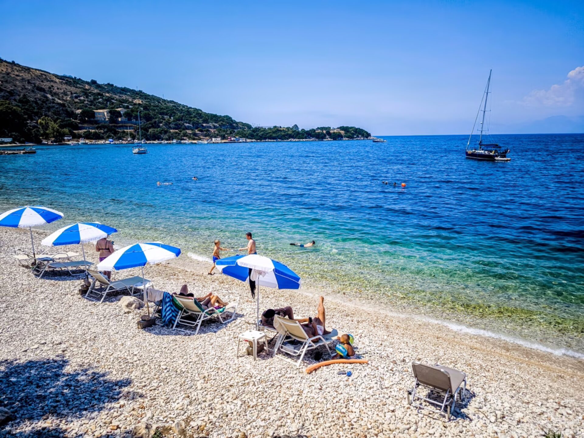 Καιρός: Ανεβαίνει η θερμοκρασία, πέφτουν οι άνεμοι – Υψηλός κίνδυνος πυρκαγιάς στην Αττική
