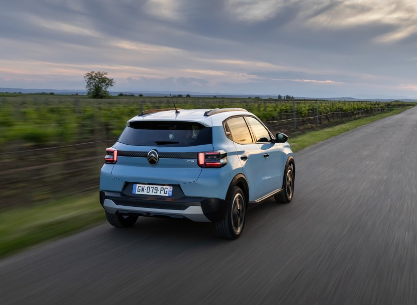 https://ellada.press/wp-content/uploads/2026/08/1787100374_897_Ασταμάτητη-η-Toyota-–-Πούλησε-2500-αυτοκίνητα-στην-Ελλάδα-σε.jpg