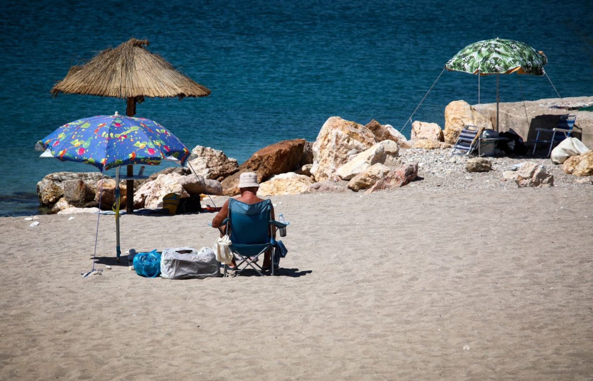 Καύσωνας: 42άρια και Red Code σε 11 περιοχές