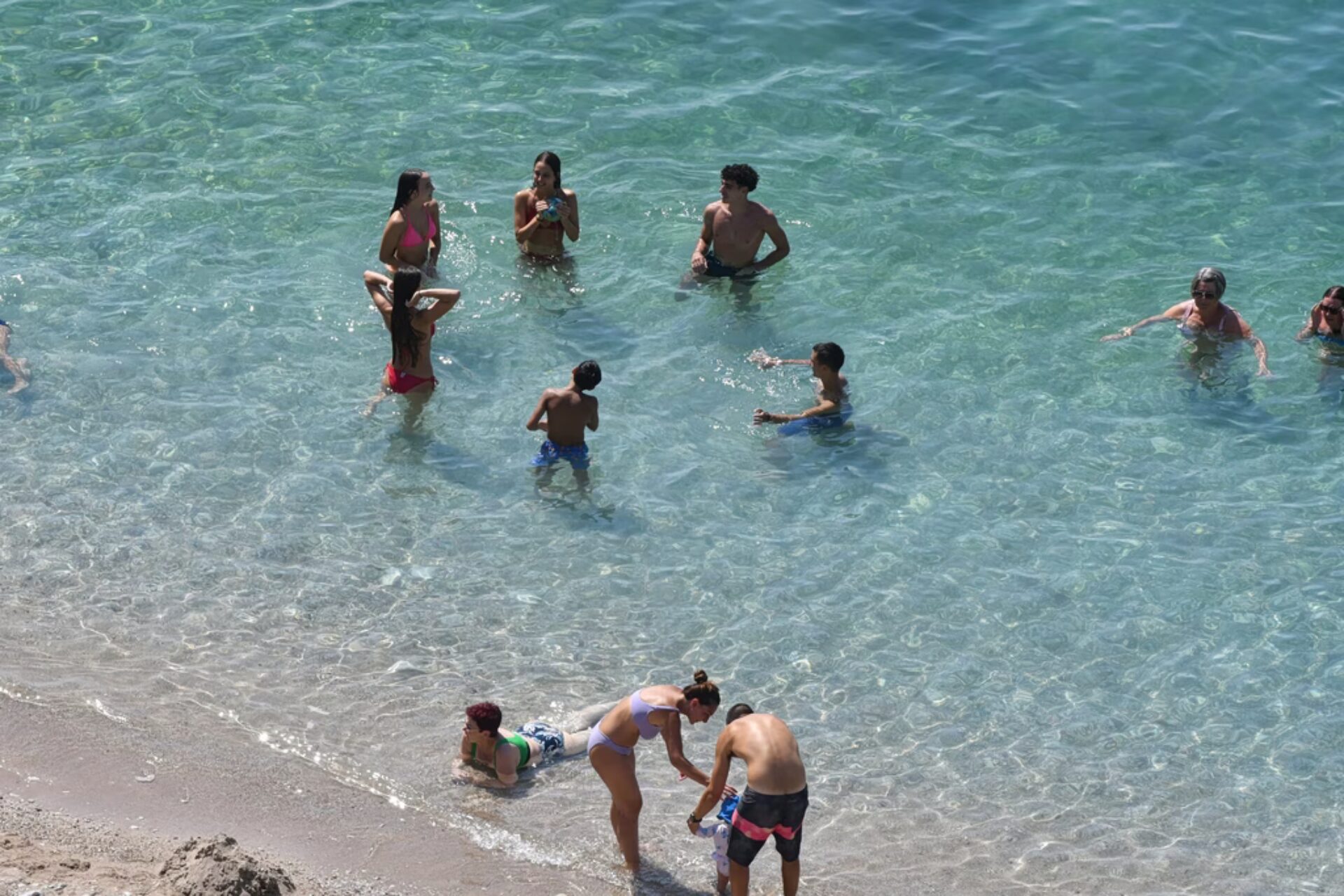 Καιρός: Νέο κύμα καύσωνα έως τον Σεπτέμβριο – Η πρόγνωση για Αθήνα και περιοχές