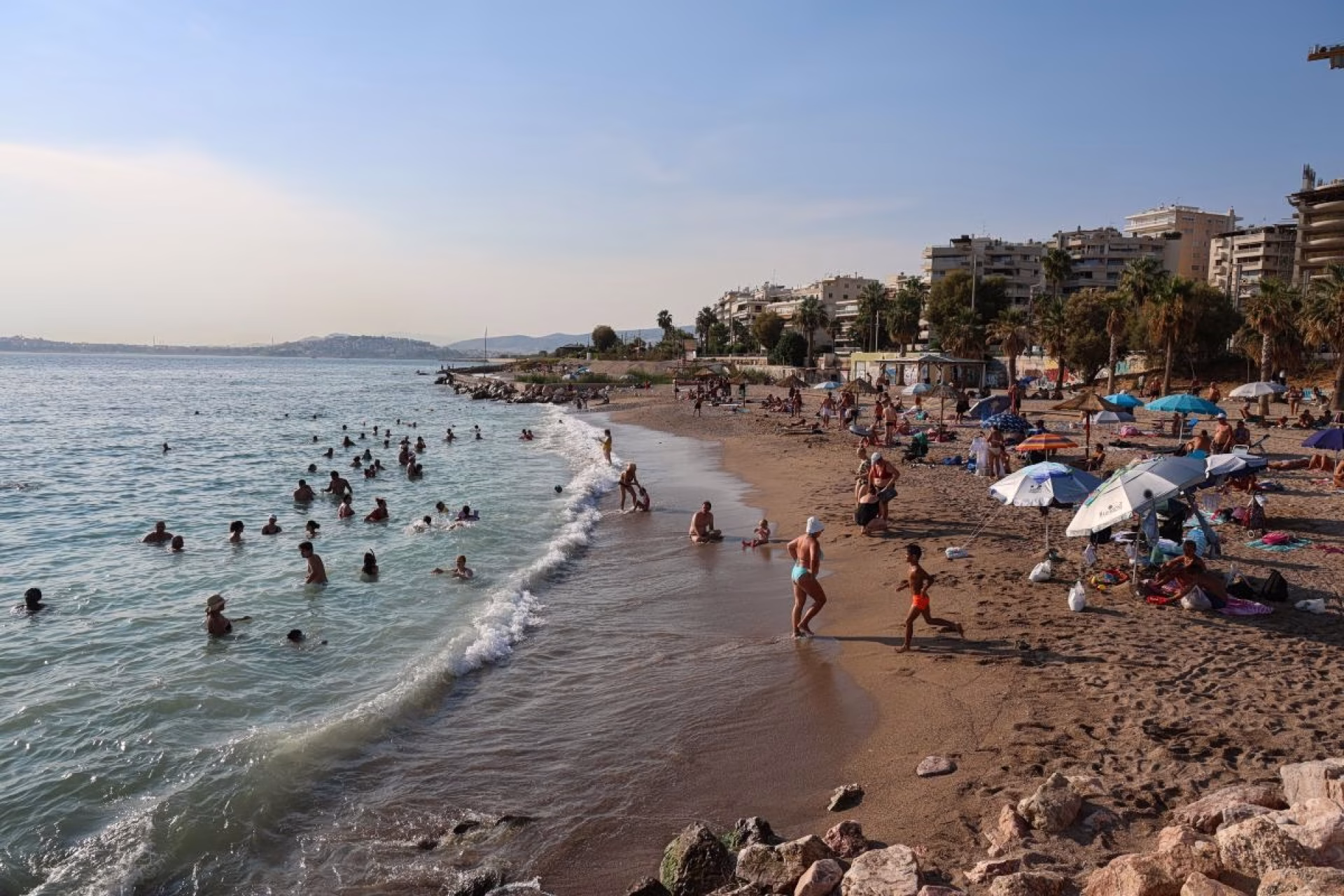 Καύσωνας: 40άρια και σήμερα – Red Code για πυρκαγιές στο Ιόνιο
