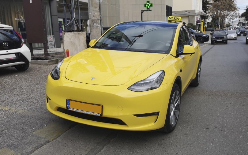 https://ellada.press/wp-content/uploads/2026/08/Επίσημο-Μπαίνουν-φορτιστές-για-ταξί-σε-5-πιάτσες-της-Αθήνας.jpg