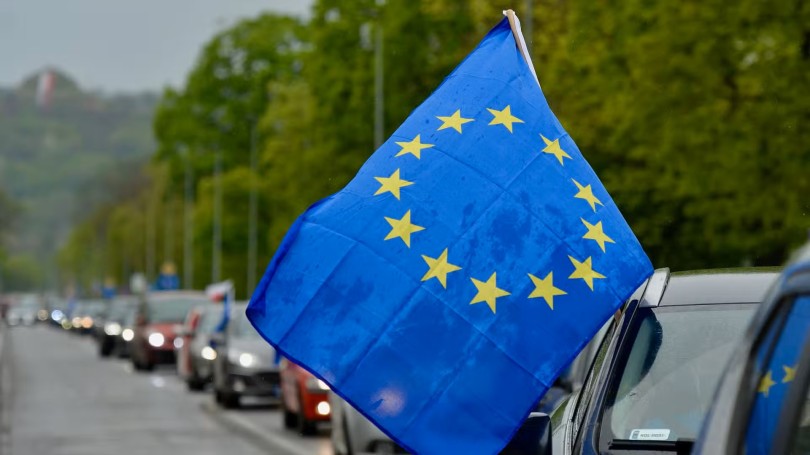 european-union-evropaiki-enosi-simaia-aftokinito