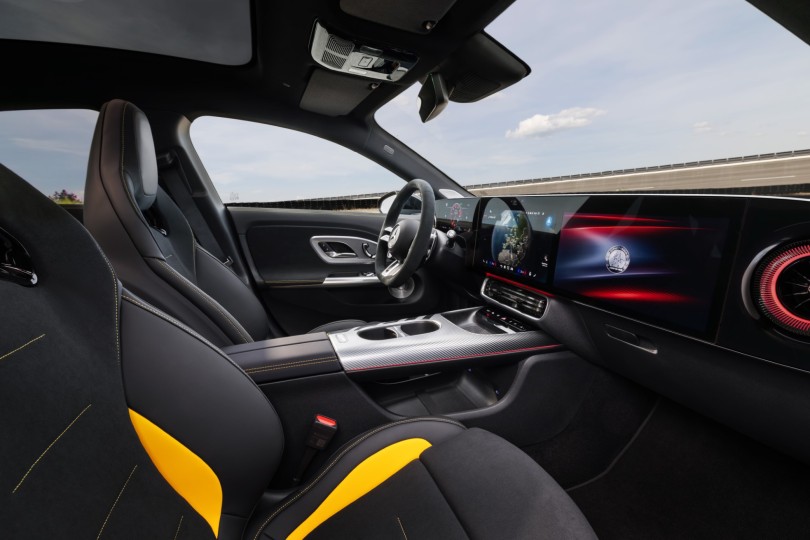8-Mercedes-AMG-CLA-45-4MATIC+