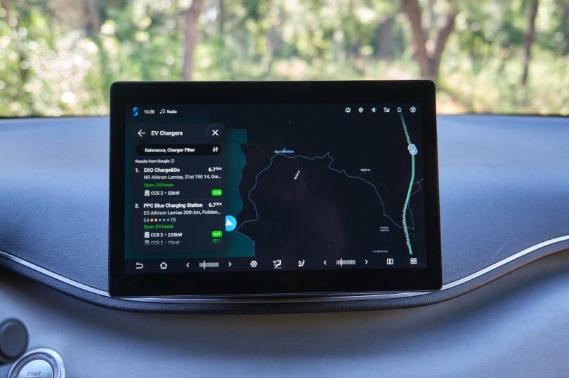 byd-dolphin-surf-othoni-infotainment