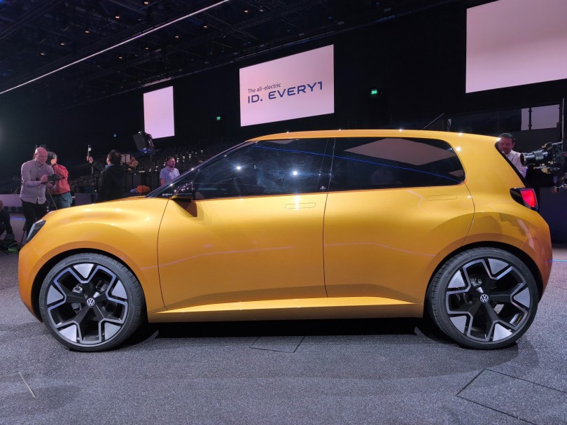 3-volkswagen-id.every1-prototipo-concept