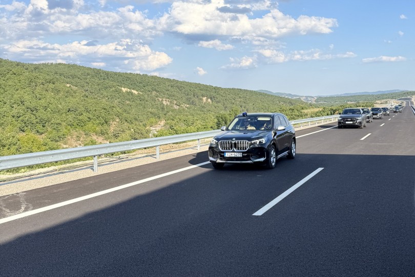 e65