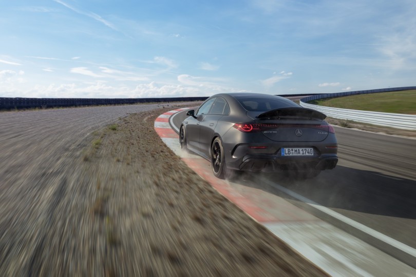 2-Mercedes-AMG-CLA-45-4MATIC+