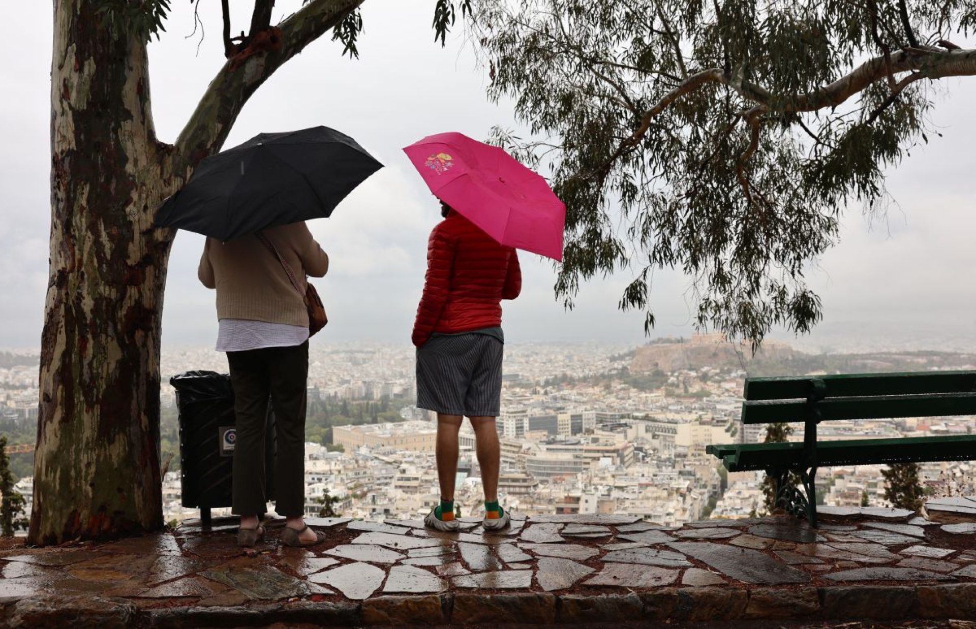 Κακοκαιρία εξπρές: Ερχονται βροχές και καταιγίδες – Πότε χτυπά την Αττική