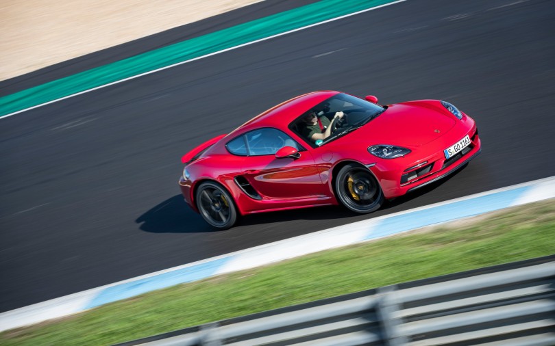 https://ellada.press/wp-content/uploads/2026/10/1791307523_791_Η-ηλεκτρική-Porsche-Boxster-είναι-ζωντανή-–-Κι-αυτός-ο.jpg