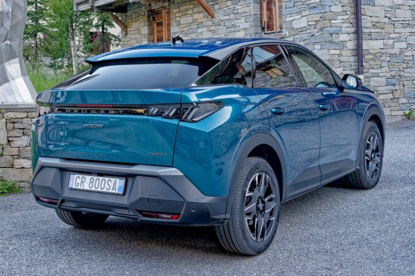 https://ellada.press/wp-content/uploads/2026/10/1792453208_947_Το-εντυπωσιακό-SUV-της-Peugeot-που-αγοράζεις-2000-ευρώ-φθηνότερα.jpg