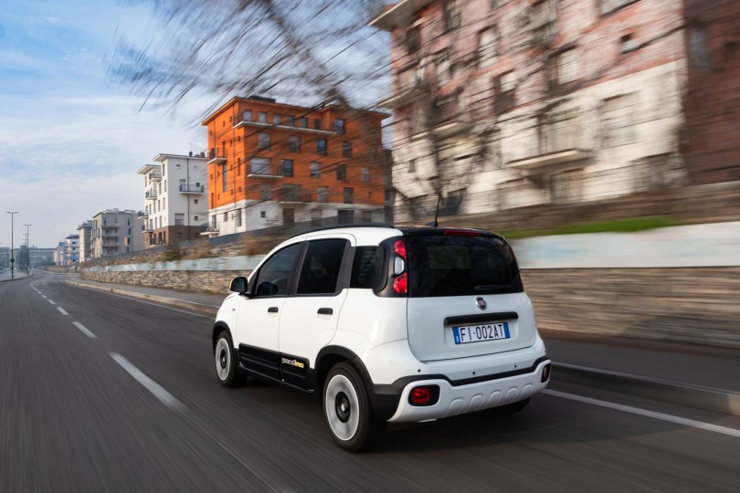 https://ellada.press/wp-content/uploads/2026/10/1792809918_488_Σε-τρομερή-τιμή-το-FIAT-Panda–-Έπεσε-κάτω-από-15900.jpg
