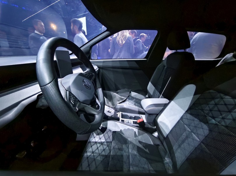 https://ellada.press/wp-content/uploads/2026/10/1792889709_2_Τι-είδαμε-στο-νέο-Volkswagen-των-20000-ευρώ-–-Τα.jpg