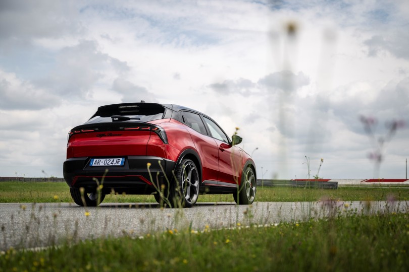 https://ellada.press/wp-content/uploads/2026/10/1793335208_539_Alfa-Romeo-Junior-Veloce-–-Ήρθε-στην-Ελλάδα-με-280.jpeg